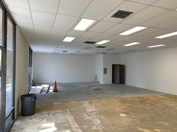Sequoia Plaza: 1951 Sequoia Ave, Simi Valley, CA 93063